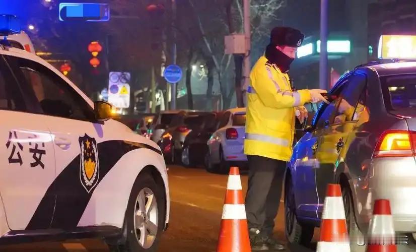 害人害己！”湖北荆门，男子晚上在自家的卤肉店喝了2两白酒，心存侥幸驾车回家，结果