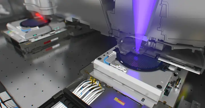 芯片产出速度提升50%！ASML取得关键突破，EUV光刻实现千瓦级跃迁