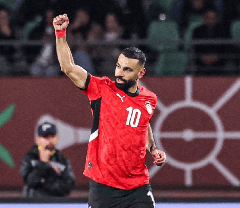 萨拉赫本场3次尝试过人均失败，对抗15胜4，14次丢球权