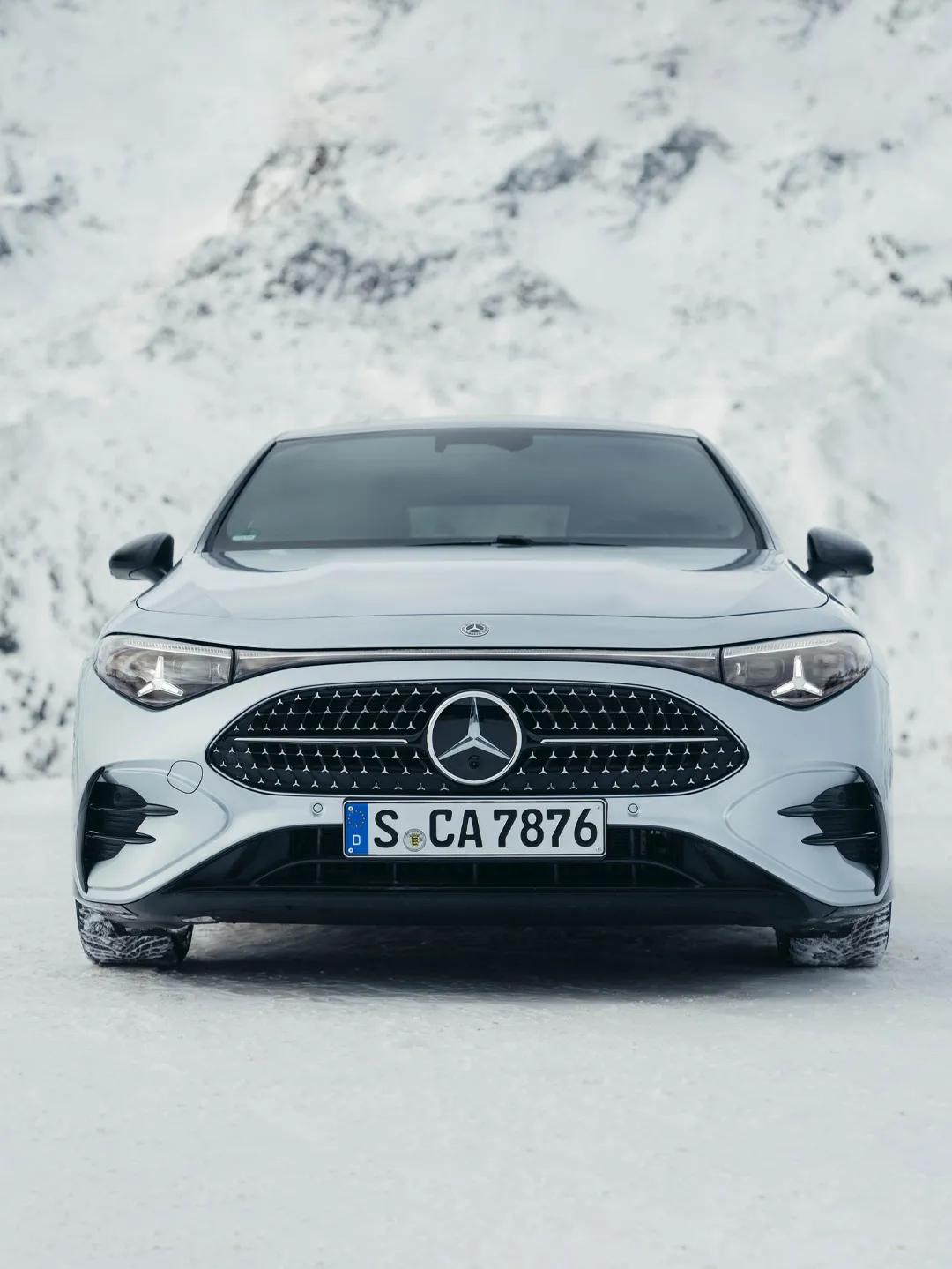 最近，梅赛德斯-奔驰在北美首发纯电CLA EQ C118 Cirrus Silv