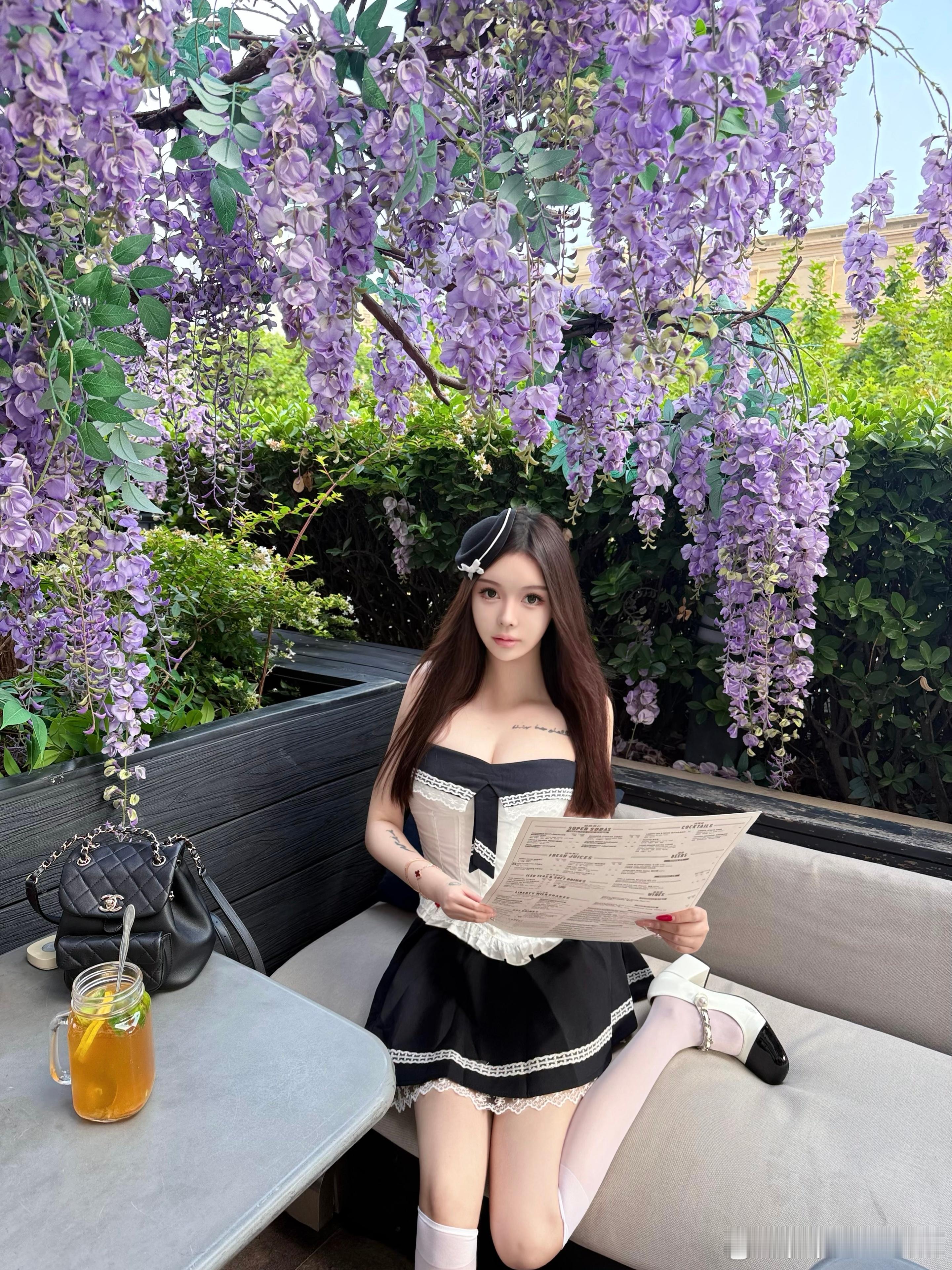 十年埋伏只有九面 最后一面是体面 是不再见面 是共勉 ​​​