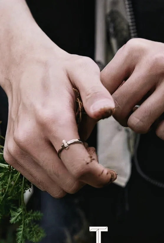 四字的手 如果不是这个比例……