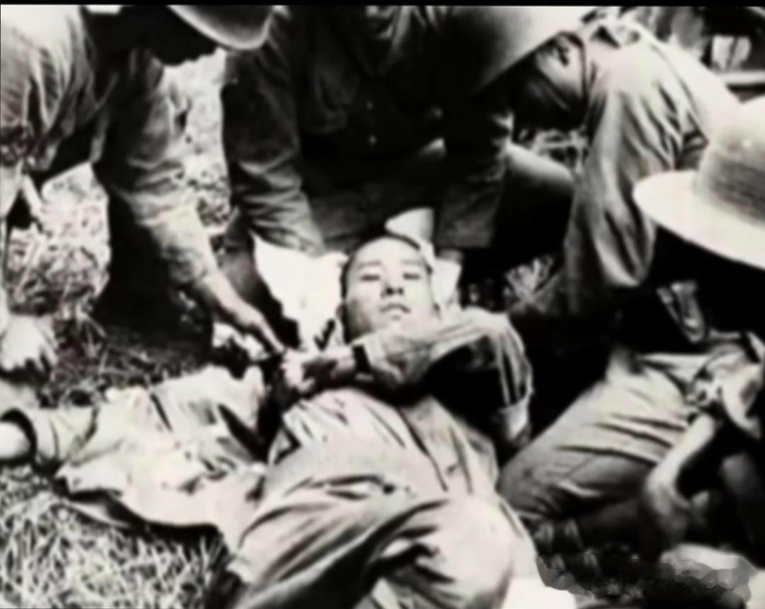 1938年，日寇对俘虏的抗日志士进行严刑拷问，在确定得不到任何情报后,竟残忍将其