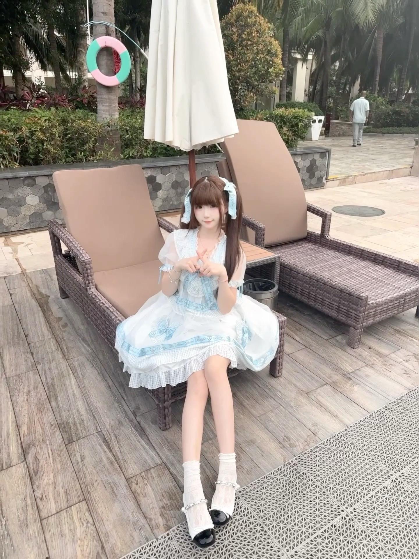 你好可爱 可以一直留在我身边吗(。•ω - )ε • 。)