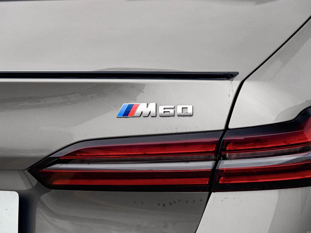 懂车的都应该关注这个吧……“半价M5”i5 M60，进口标轴宝马，德国丁格芬工厂
