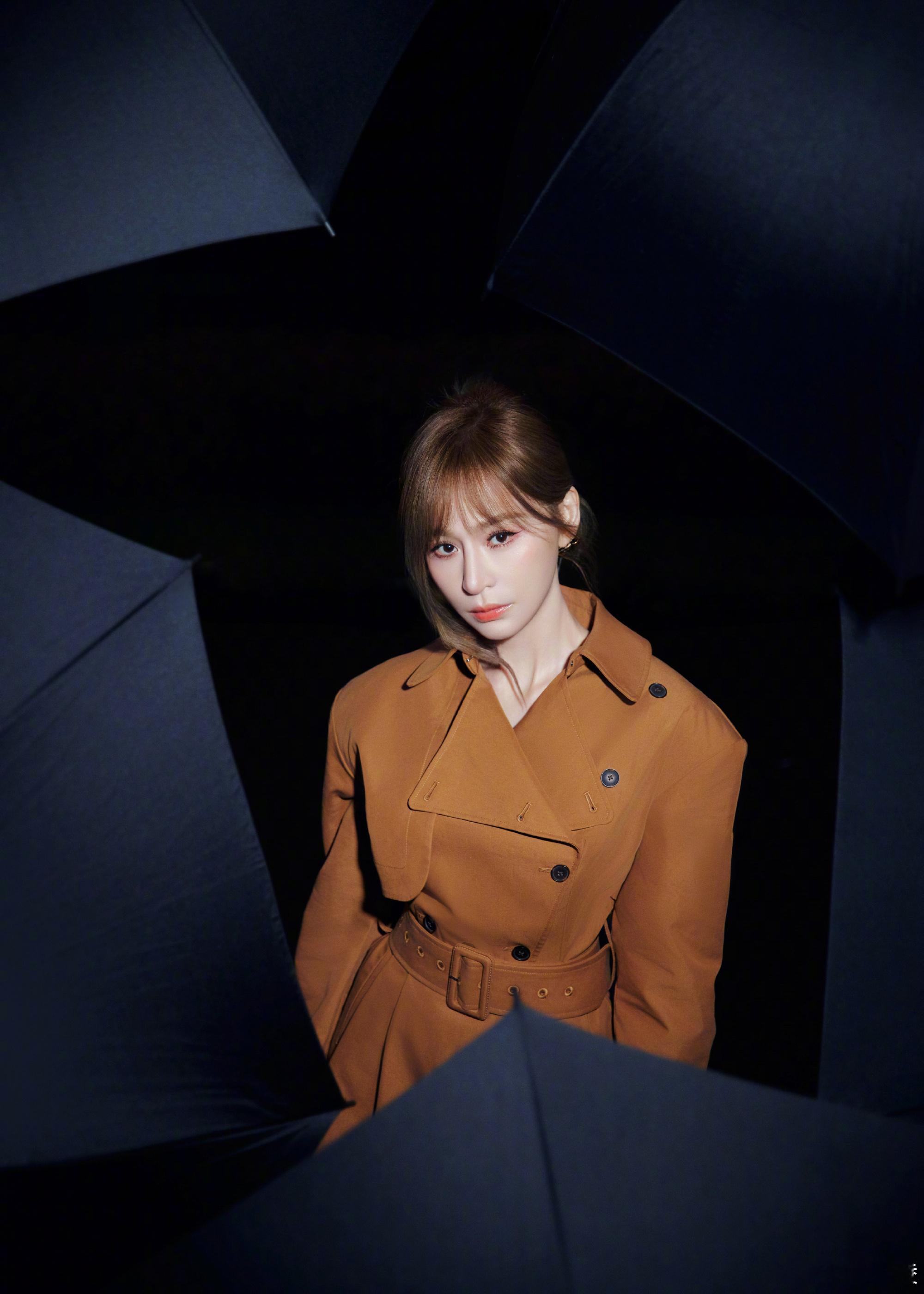 期待伞下有一个你～