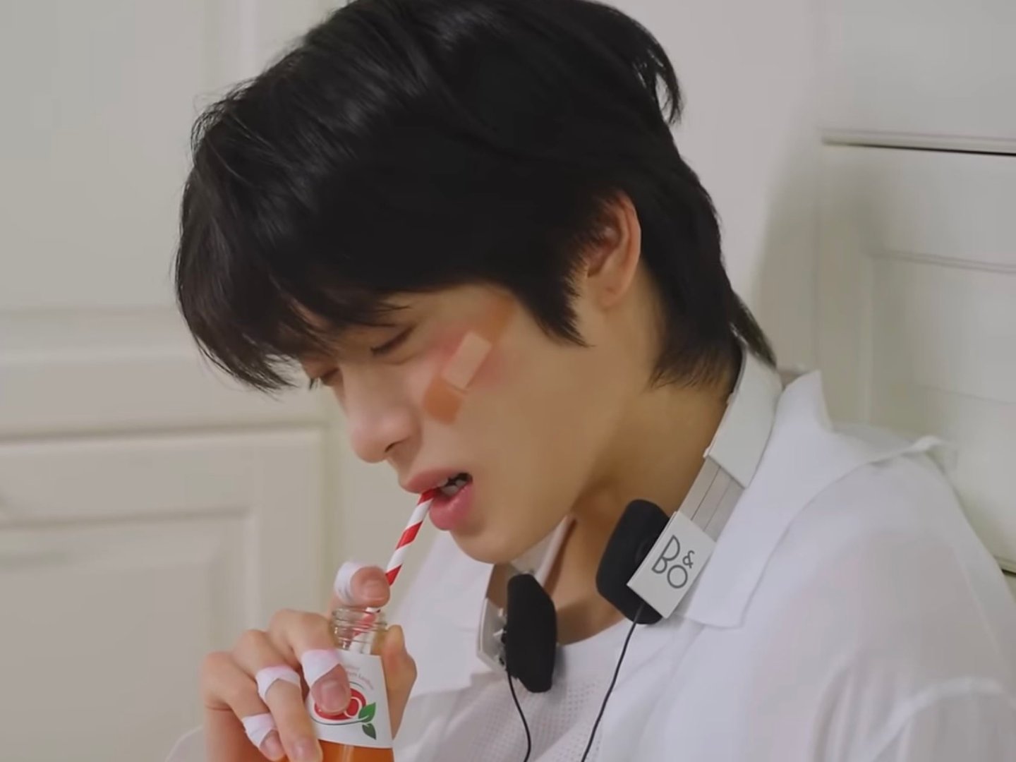 攻一副被强暴了的样子 