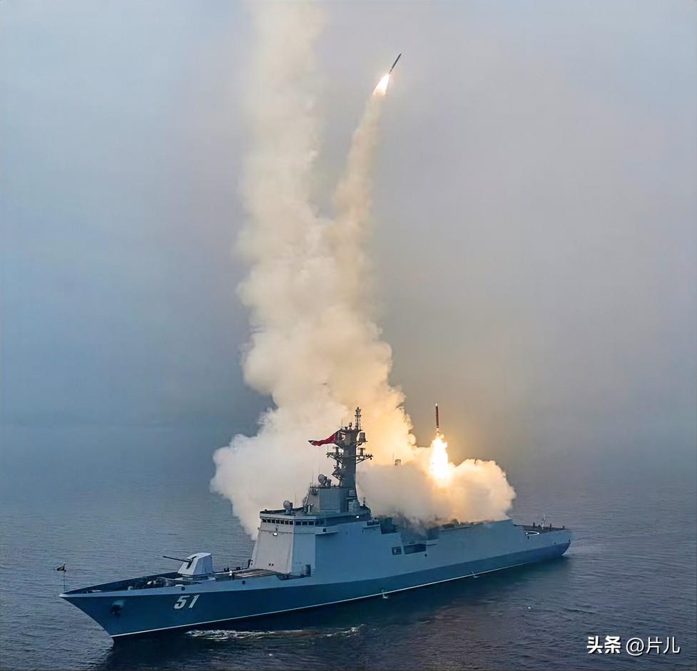 太尴尬了！就在美国被曝光正在考虑将驻韩美军的防空资产爱国者导弹系统和萨德导弹系统