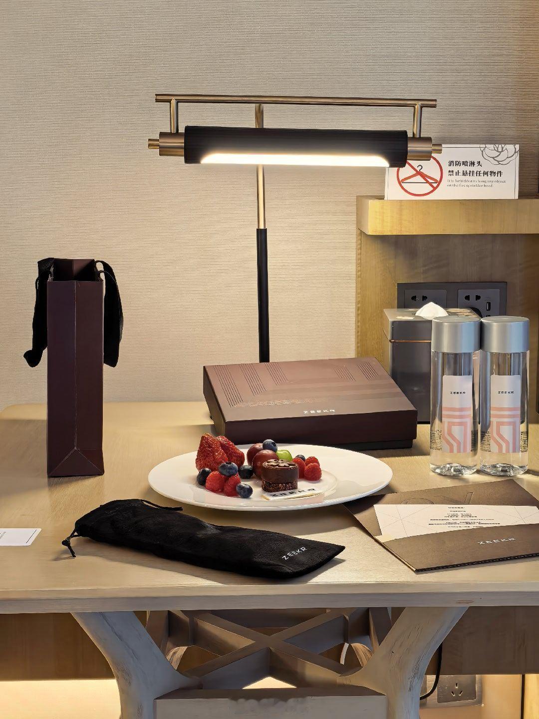 极氪8X新公路之王  极氪8X今晚见！ 宁波·宁波东钱湖望岚酒店(国际会议中心店