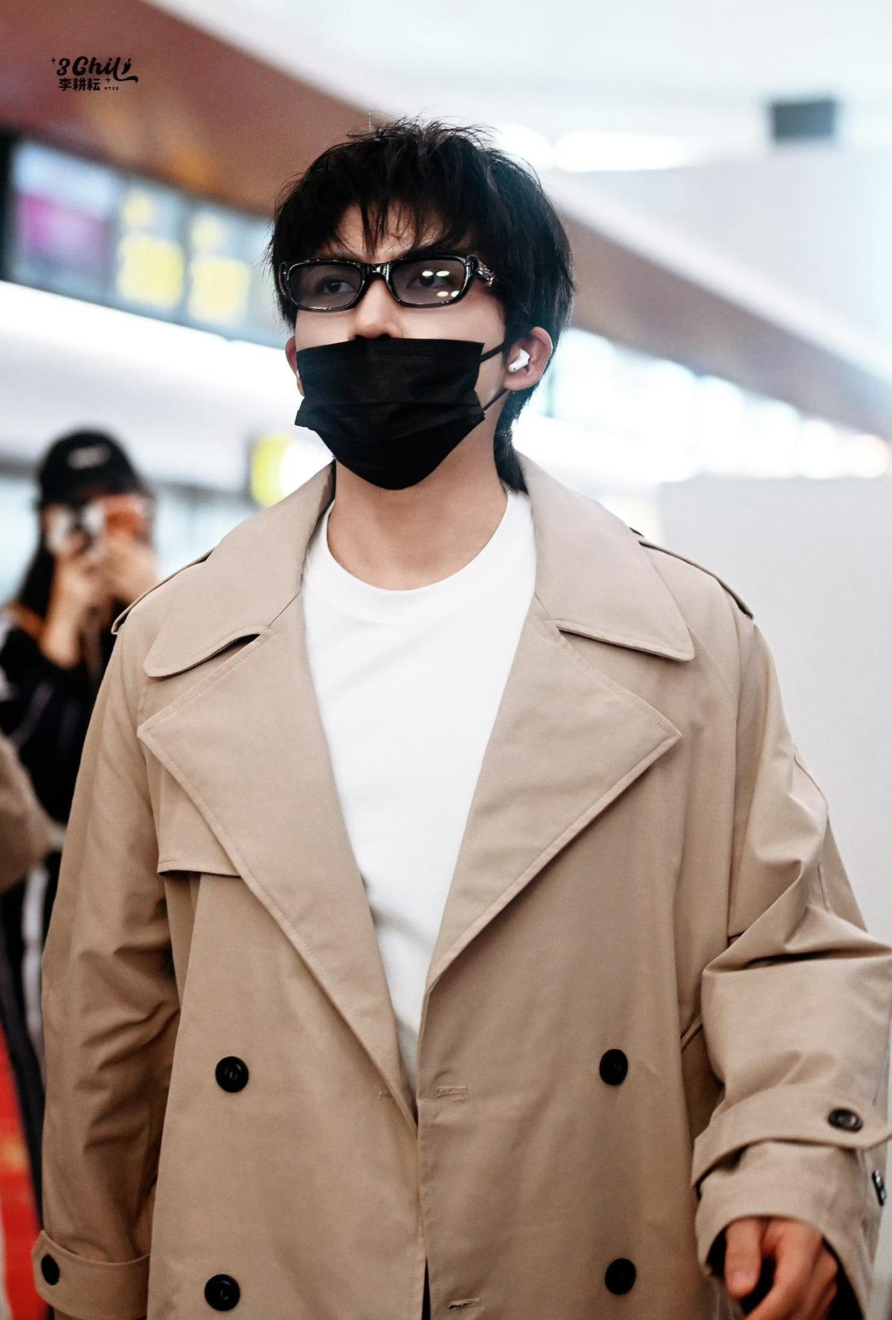 李耕耘 ☁️哈三联青春代言人李耕耘 李耕耘马年启新程 

山野万里，你是我藏在微