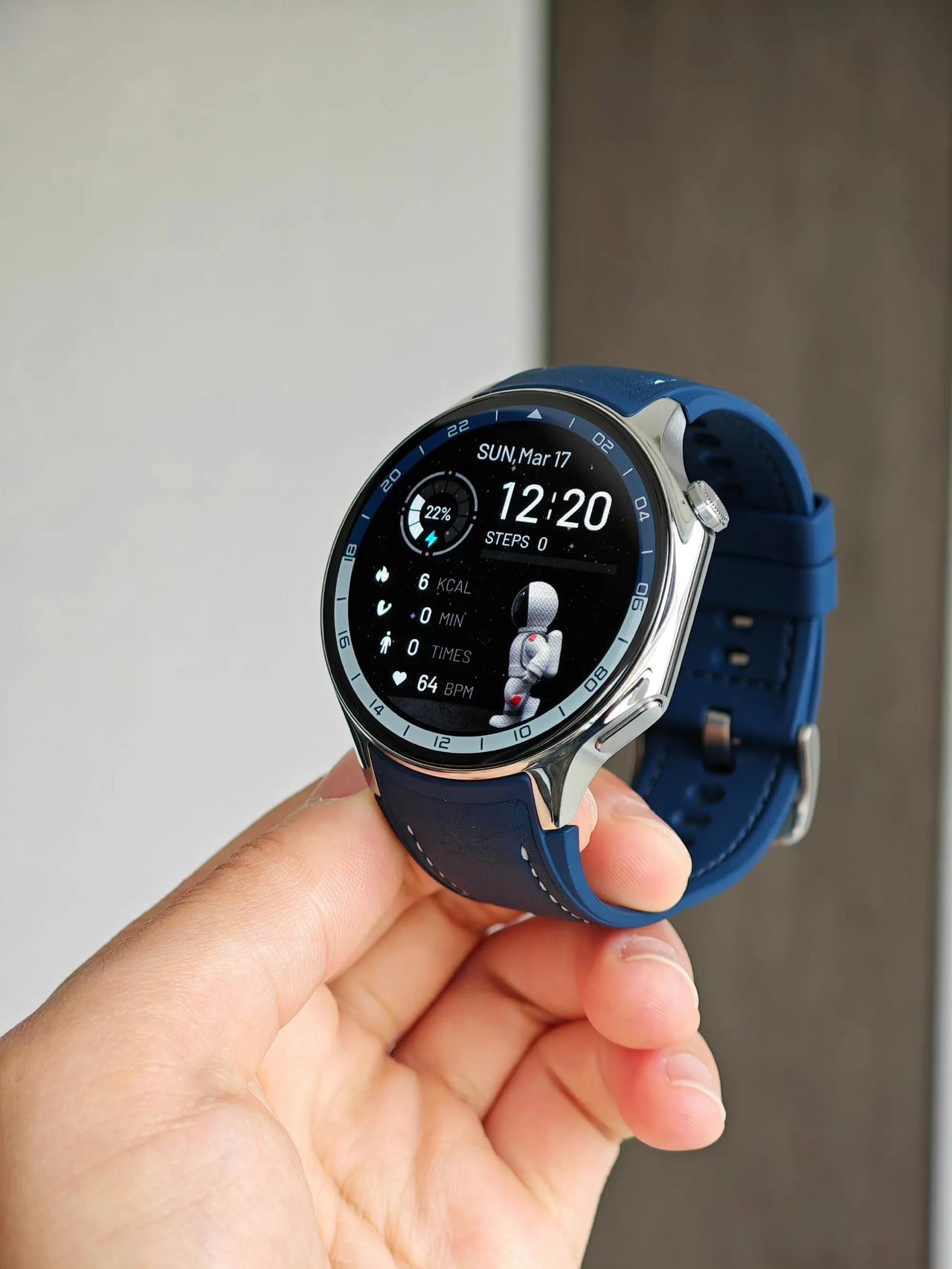 智能手表做的最上心的还得是OPPO，今天OPPO Watch x刚刚发布就来店里