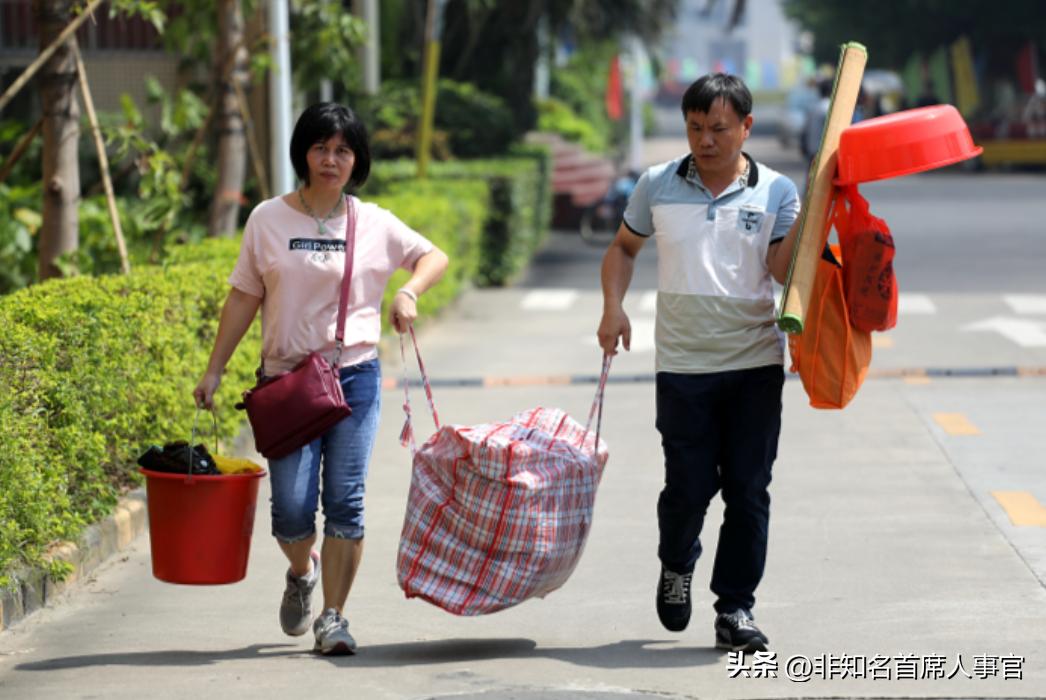 【读大学花费父母的3.6万！是我至今过不去的坎】

又到了毕业季！

2025年