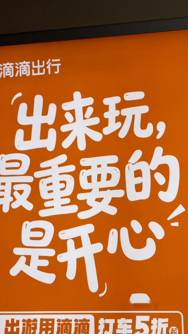 因“银川”二字心动无数次，今日重归塞上。云遮烈日，无风无雨，和银色山川轻声问好。