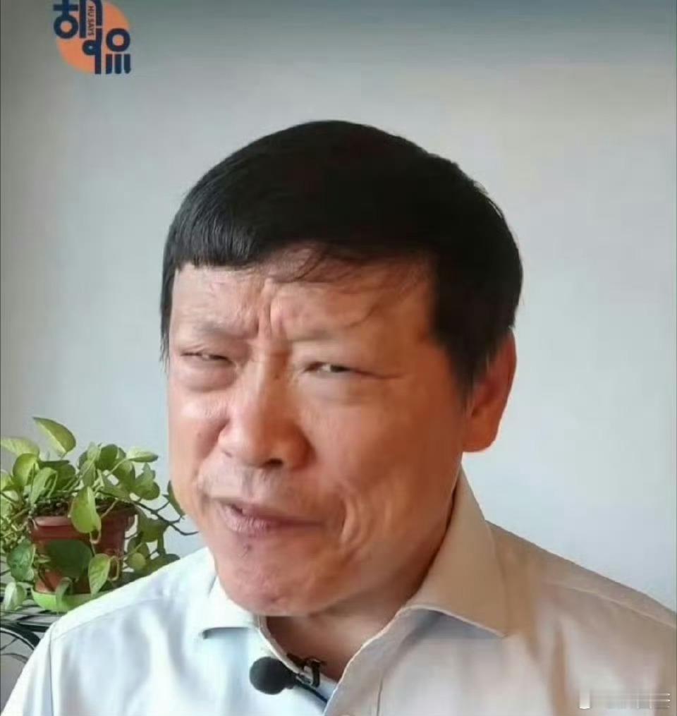 没经他人苦，莫劝他人“善”，我一直觉得，应该道歉的是胡锡进。 ​​​
