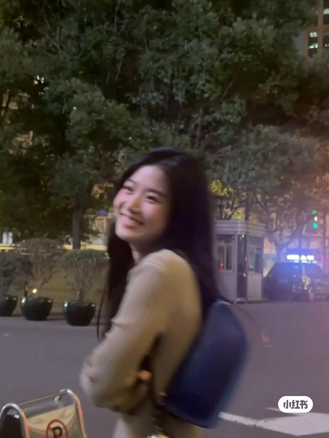 卢昱晓  🌷卢昱晓五福临门🌷卢昱晓康宁总要见一面吧 给自己的青春画上完美的句