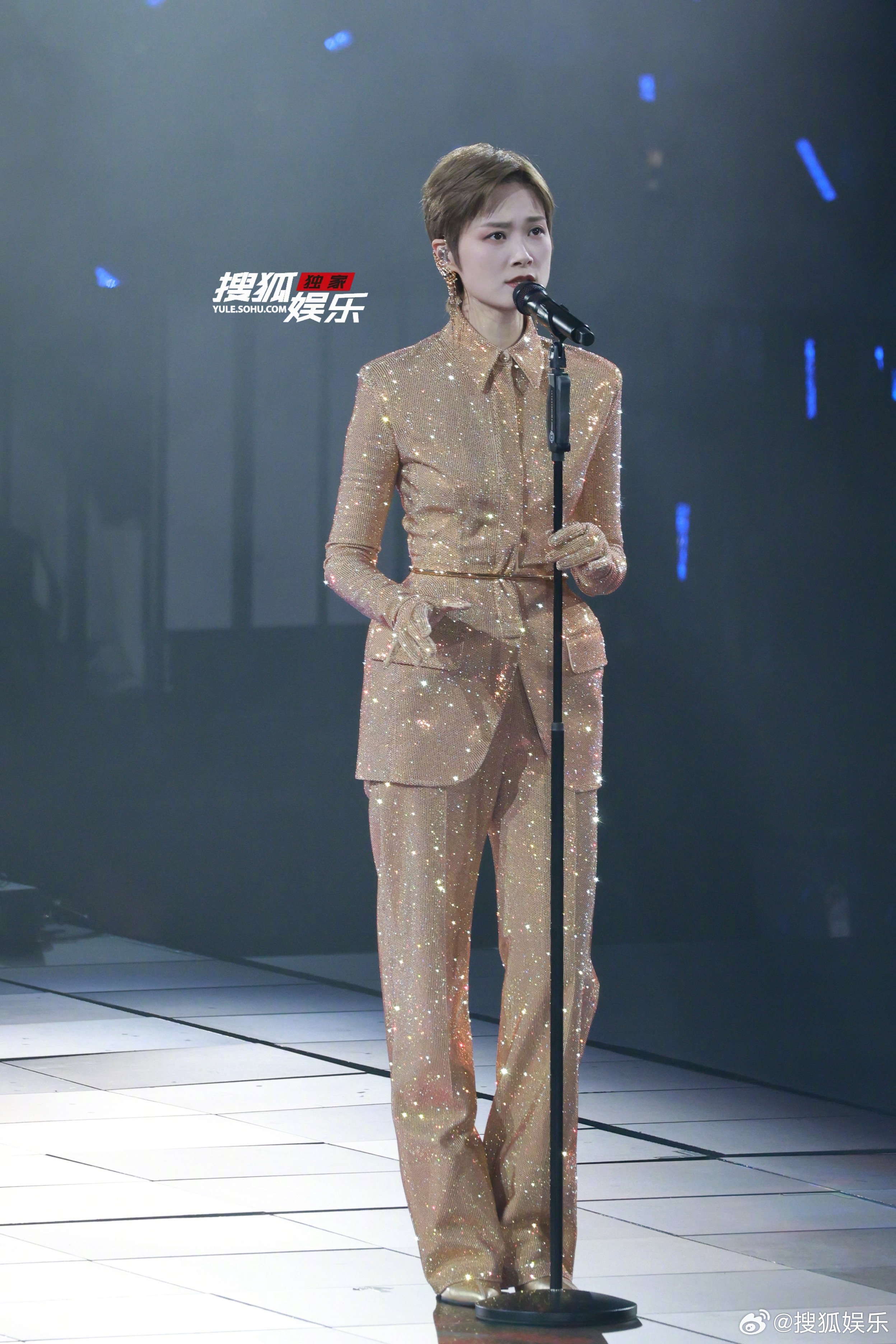 上海演唱会生图直出，高清的金色美貌Queen