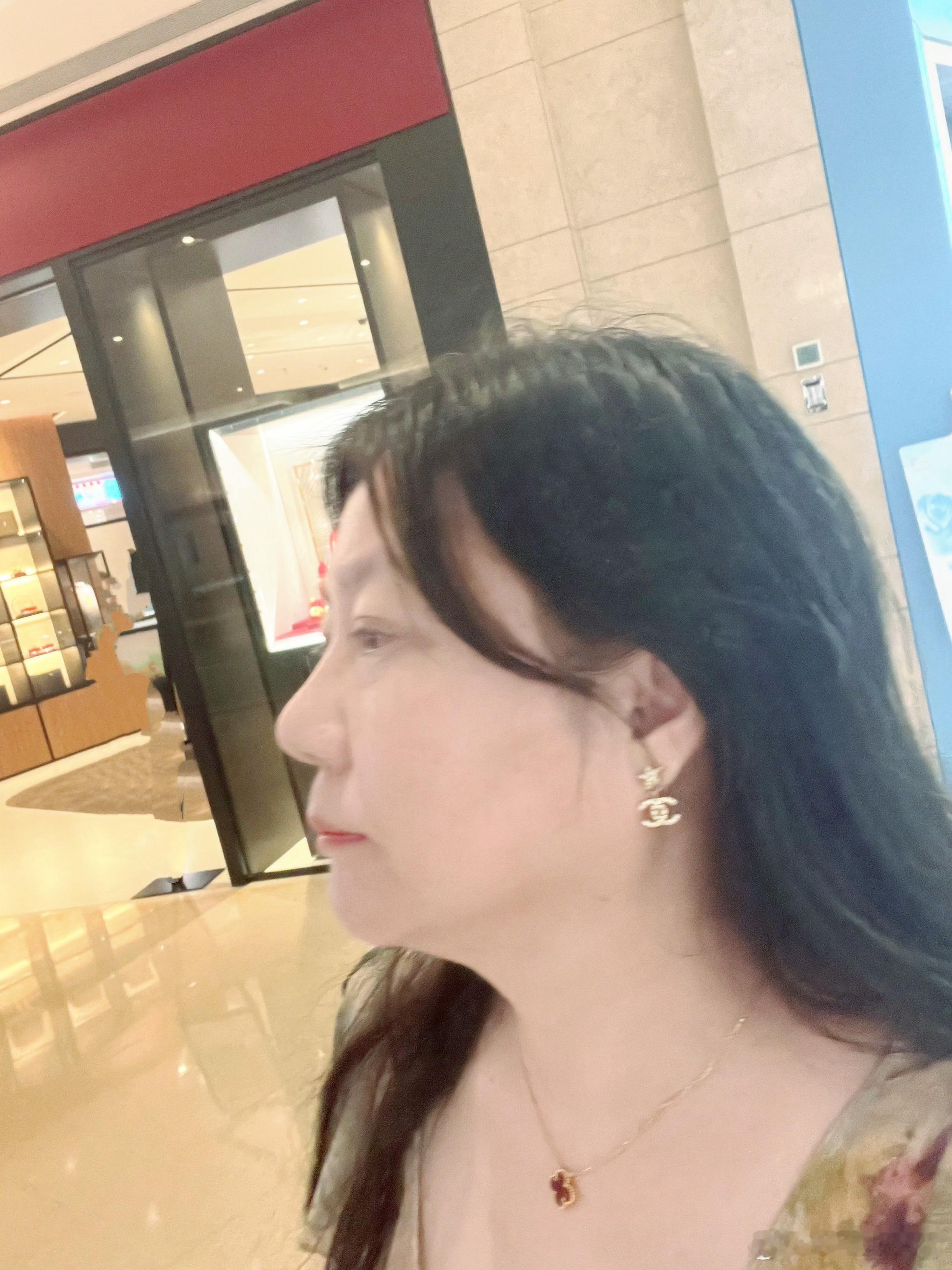 七夕快乐！敏儿Jessyy今日美貌营业优雅时尚
