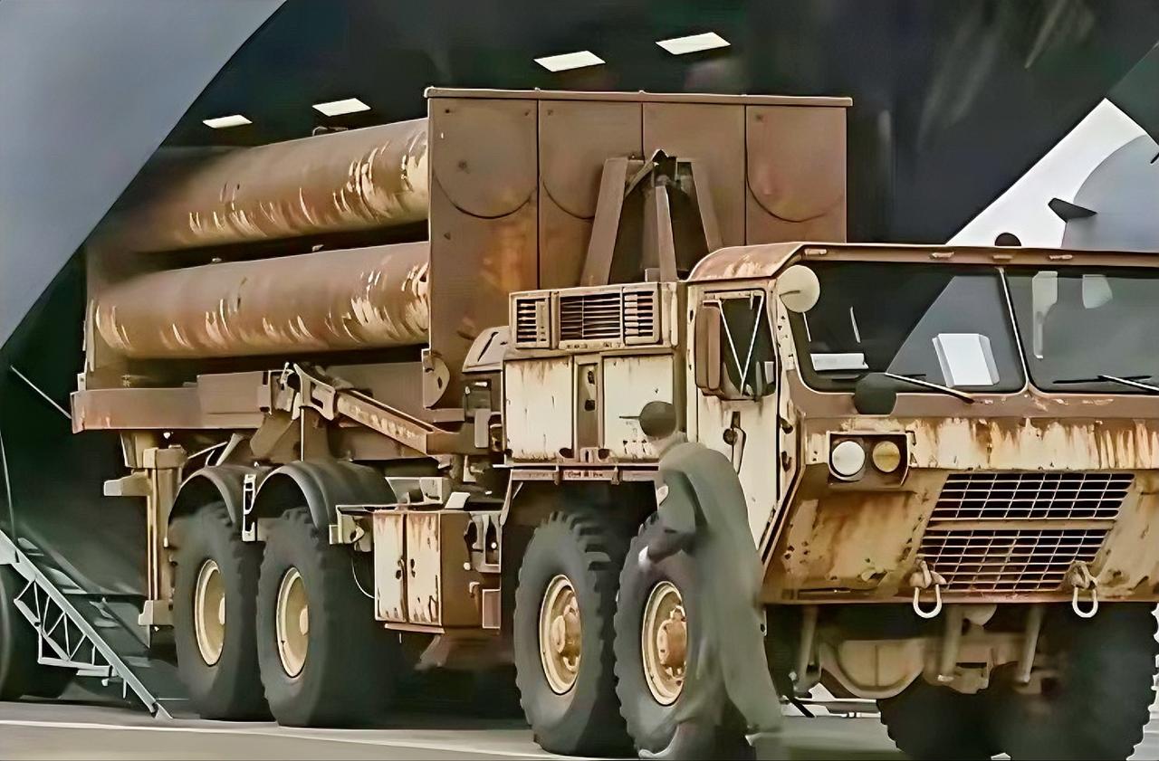 美军这波操作真是把“拆东墙补西墙”发挥到极致了！紧急抽调韩国萨德去中东，结果镜头