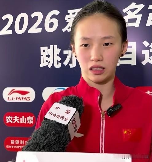 两站全胜仍“挑刺”！陈芋汐亚运选拔赛连夺冠军，直言“水花还能再好一点”。
在20