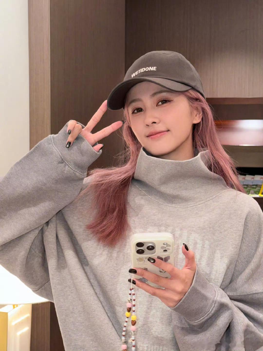 于正说演过白鹿男二基本都上桌了于正演过白鹿男二基本都演男主了不错 ​​​