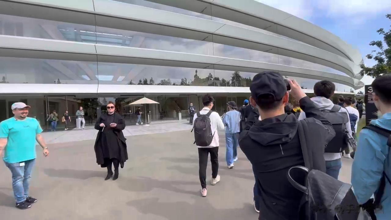 WWDC23马上就要开始了哟，你们感受到了现场的热情嘛？   