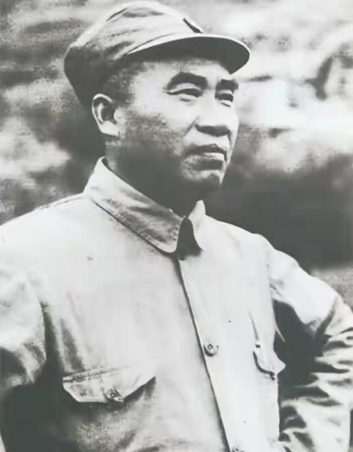 自带一身正气，威武霸气[赞]怀念[玫瑰]