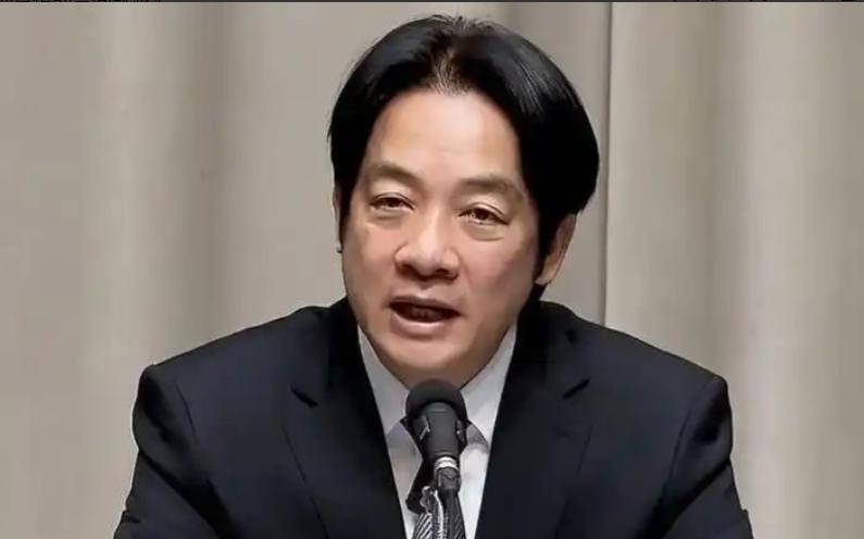 台当局“破防”了！直言：太欺负人了！1100公里外传来喜讯，王毅外长笑得很开心。