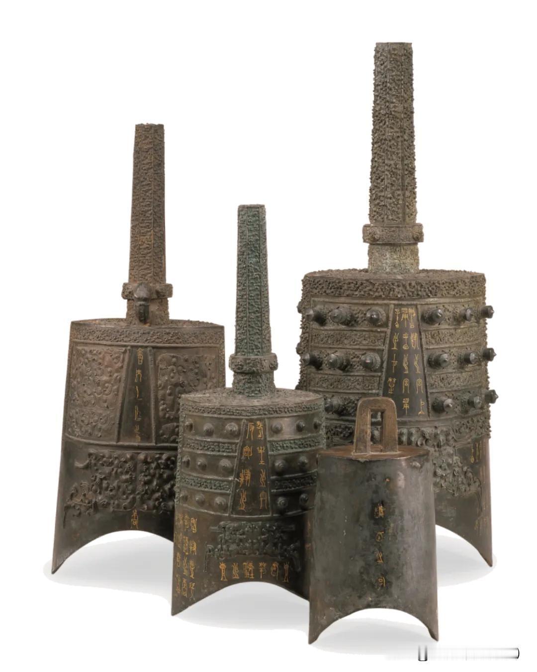 就在刚才，铜价，炸了。
字面意义上的，历史新高。

市场一片调整，这个时候有很多