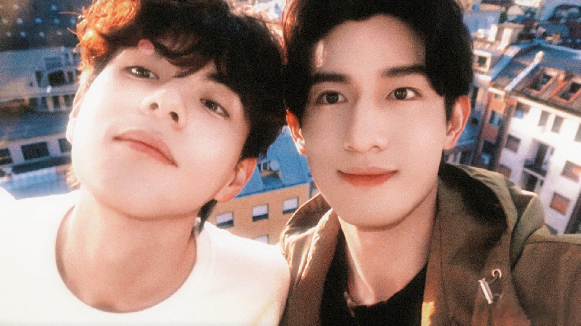 政瞳政瞳🍊☀️孙政吕思瞳ᵀʰᵉ ˢᵗʳᵉᵉᵗ ˡᵃᵐᵖ ⁱˢ ⁿᵒᵗ ᵗʰᵉ 