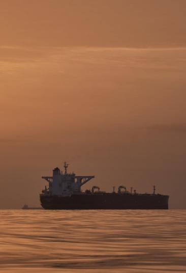 美军攻击并扣押伊朗闯关货船
 
就在2026年4月19号，美国中央司令部直接在社