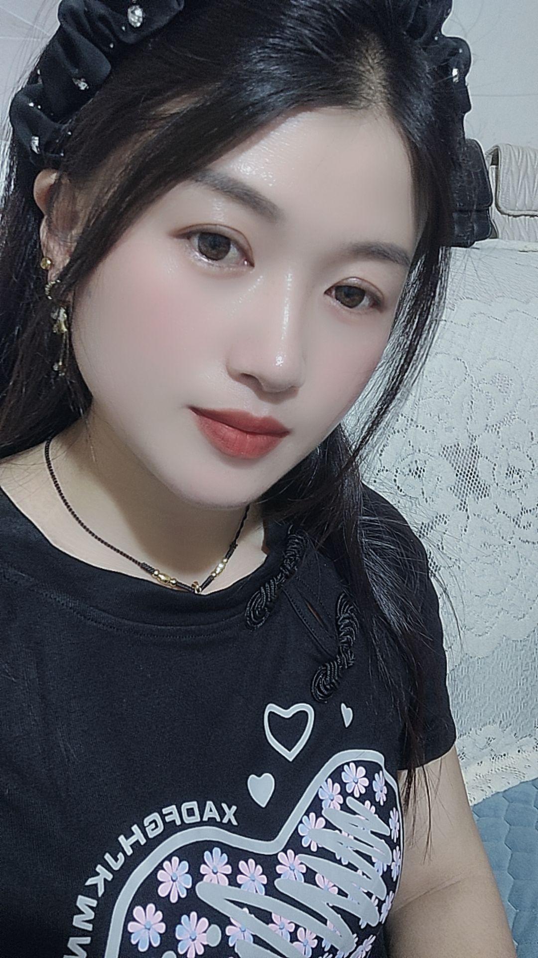 如果不是因为喜欢你，我又怎么会有那么多的情绪？一句话能让我辗转难眠，一...