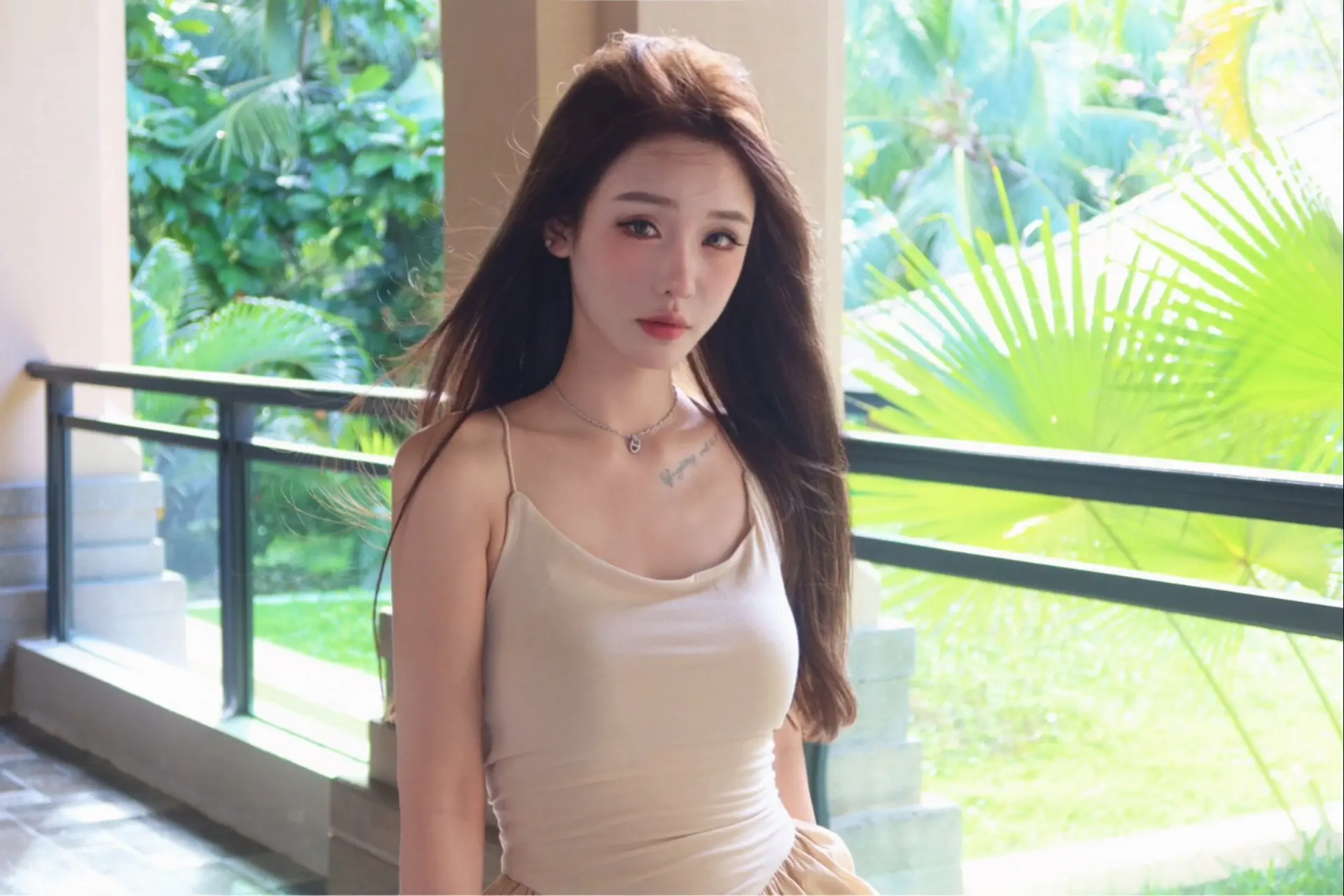 把爱放在阳光下 人才能明媚