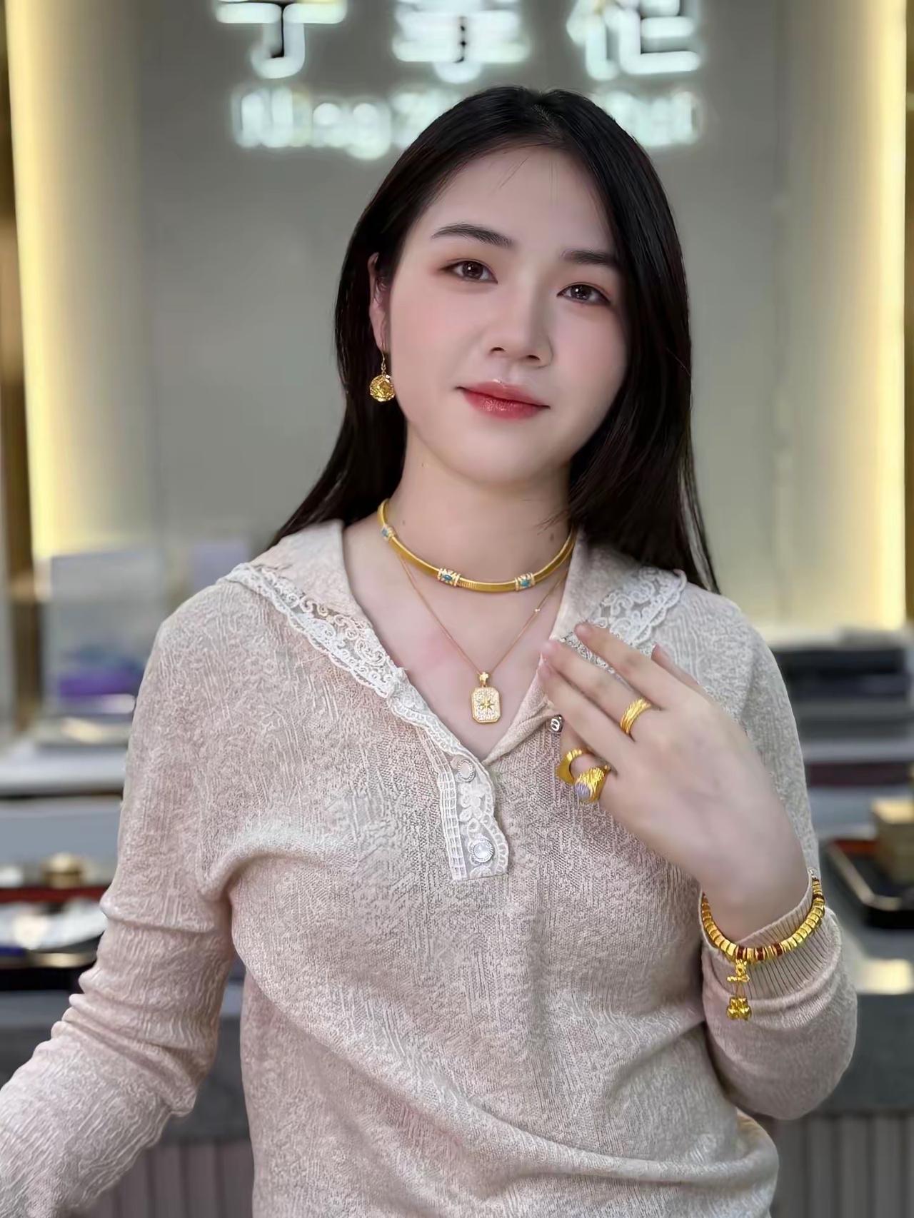 我问佛，两个没有结果的人为什么相遇？佛说你怎知今生的相遇，不是为了弥补曾经的遗憾