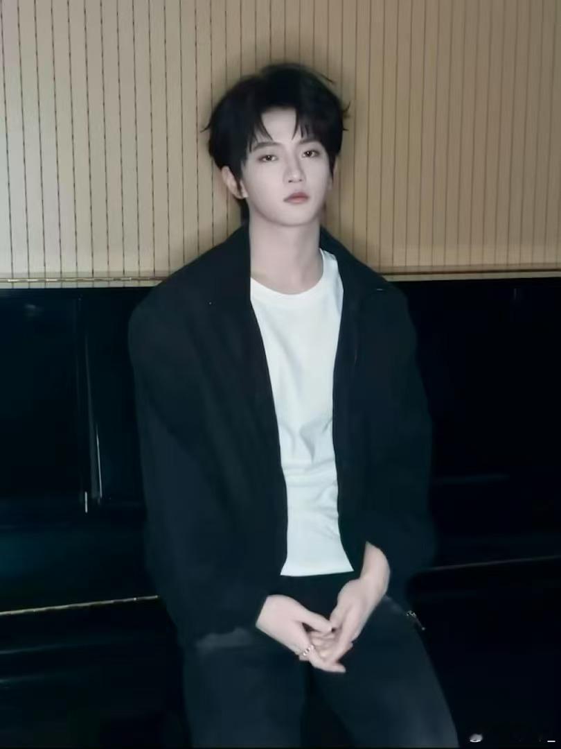 穆祉丞二维码你好我是穆祉丞穆祉丞个人博里的vlog藏了一个小小惊喜！是什么呢？原