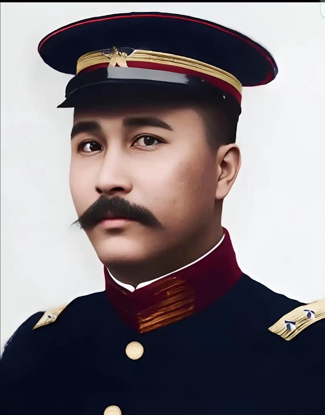 “惟英雄能杀人活人，功罪是非，自有千秋青史在；与故交曾一战再战，私仇公谊，全凭一