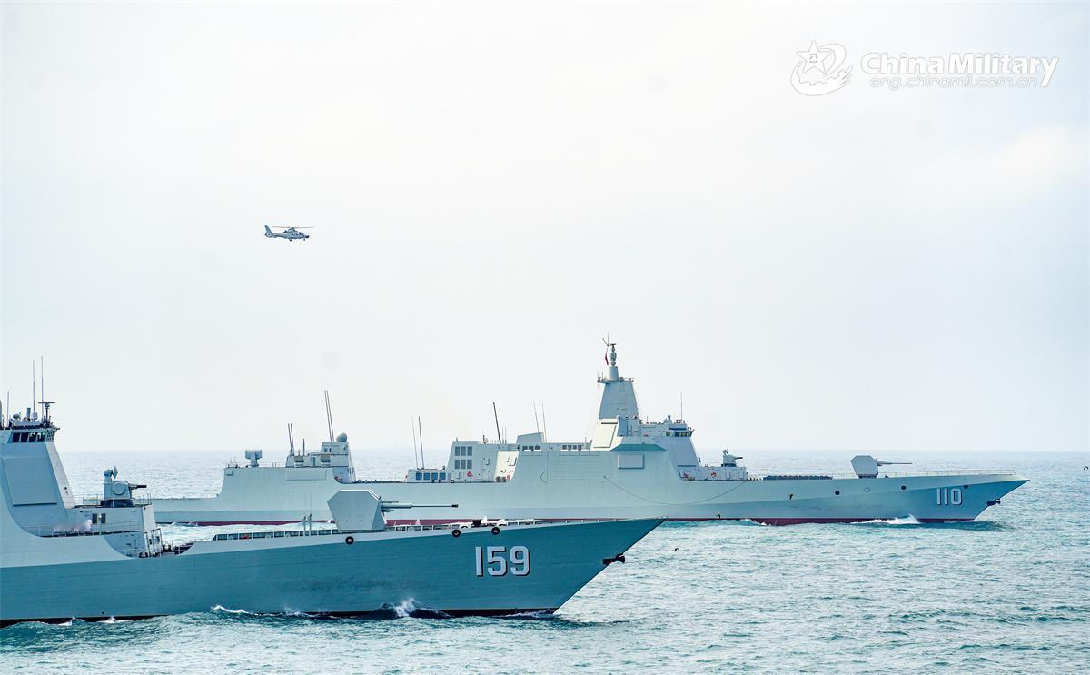 辽宁舰编队南下训练，美战机紧急升空监视，美日海军密集集结中国周边，这般大动干戈的