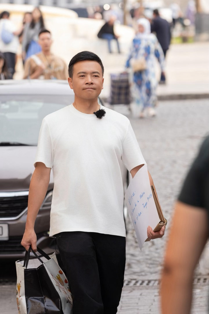 黄晓明林大厨参加美食大赛没告诉王俊凯 中餐厅老搭档再度合体！黄晓明携手林大厨征战