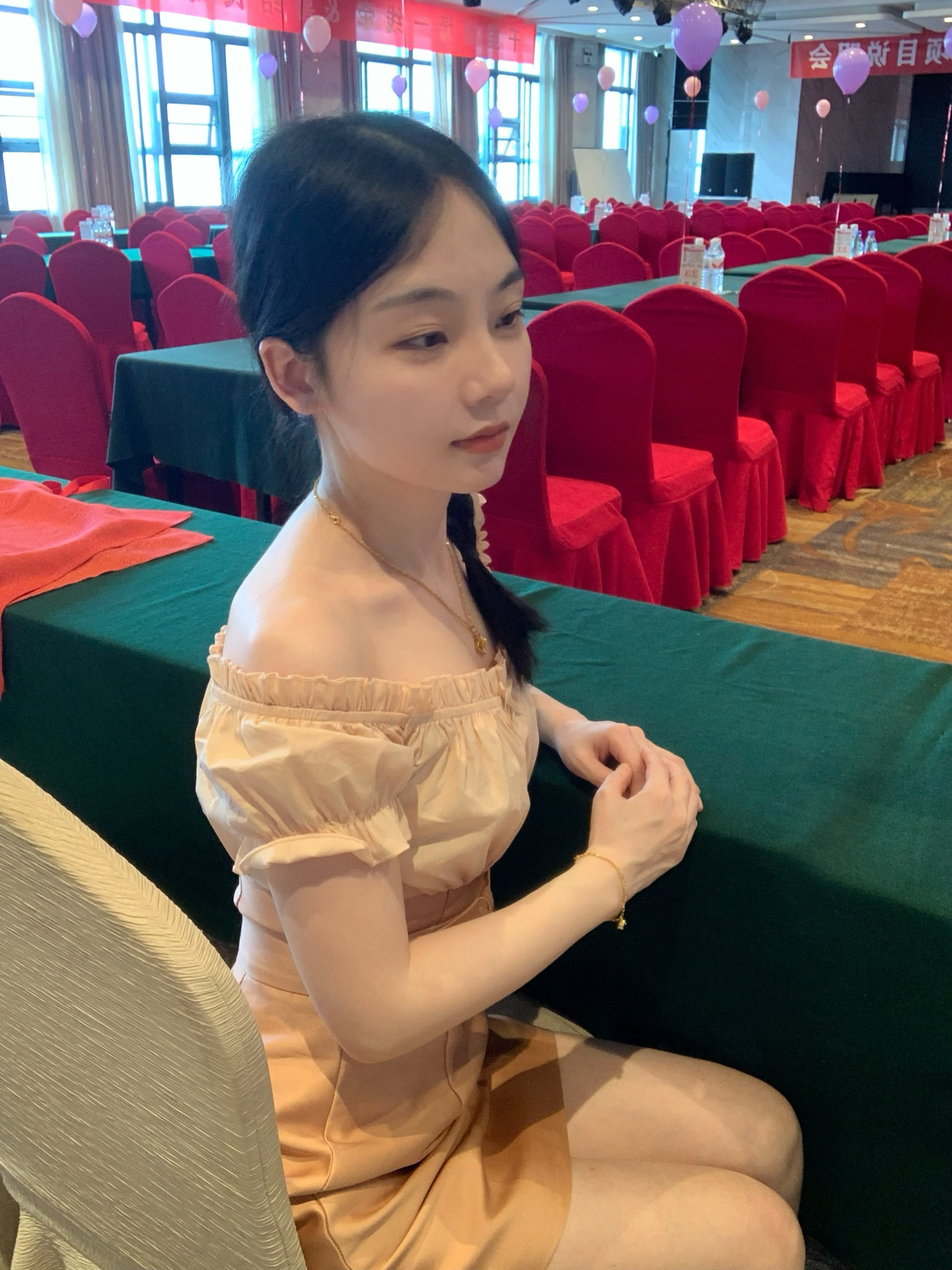 为什么不直播了，因为播到后面每次都要缓好久，太耗气血了。其实我挺喜欢直播的，但真
