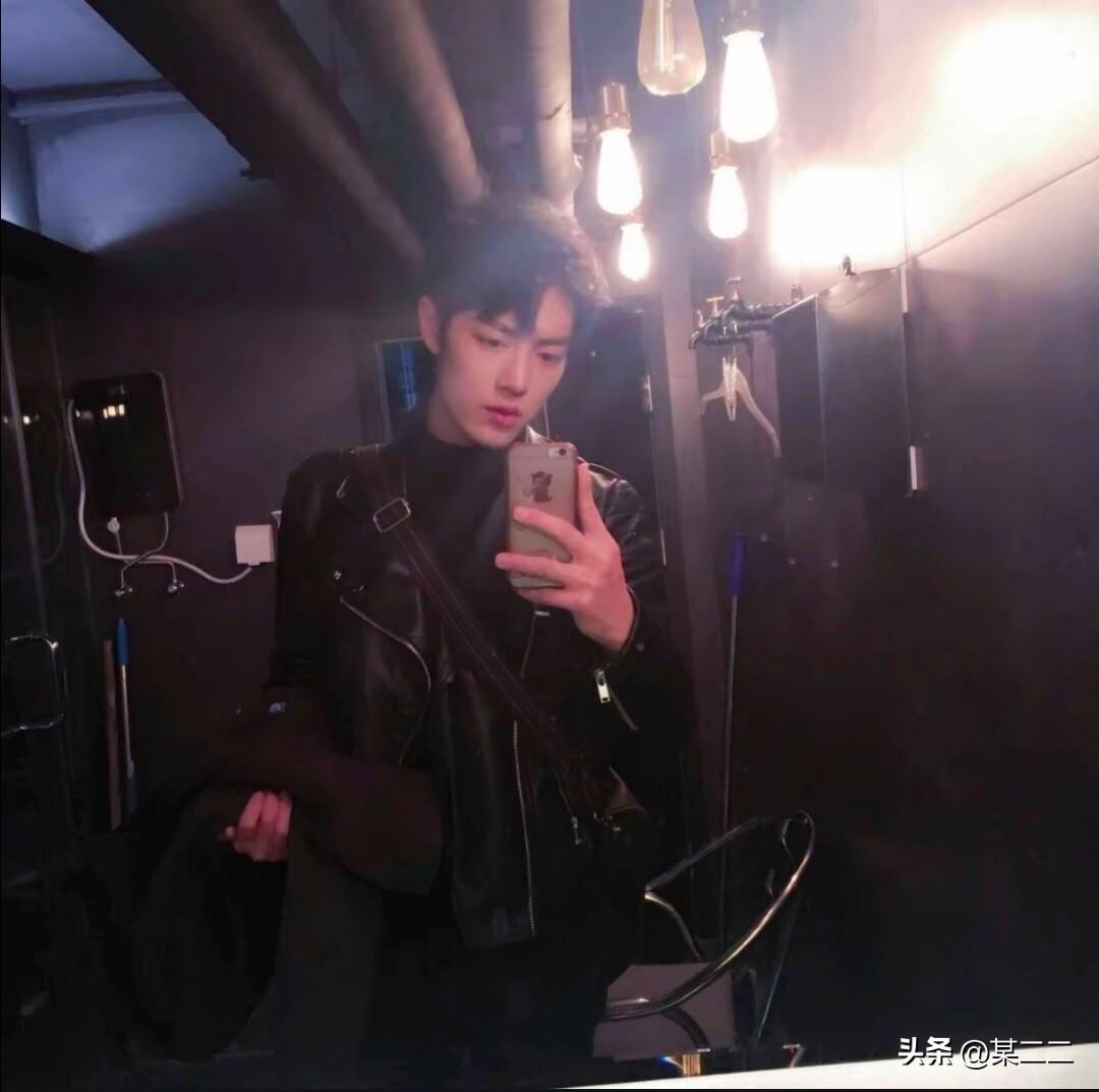 看了热搜才知道，原来杂志收入算艺人收入，艺人和杂志方利用粉丝攀比心理号召粉圈jz