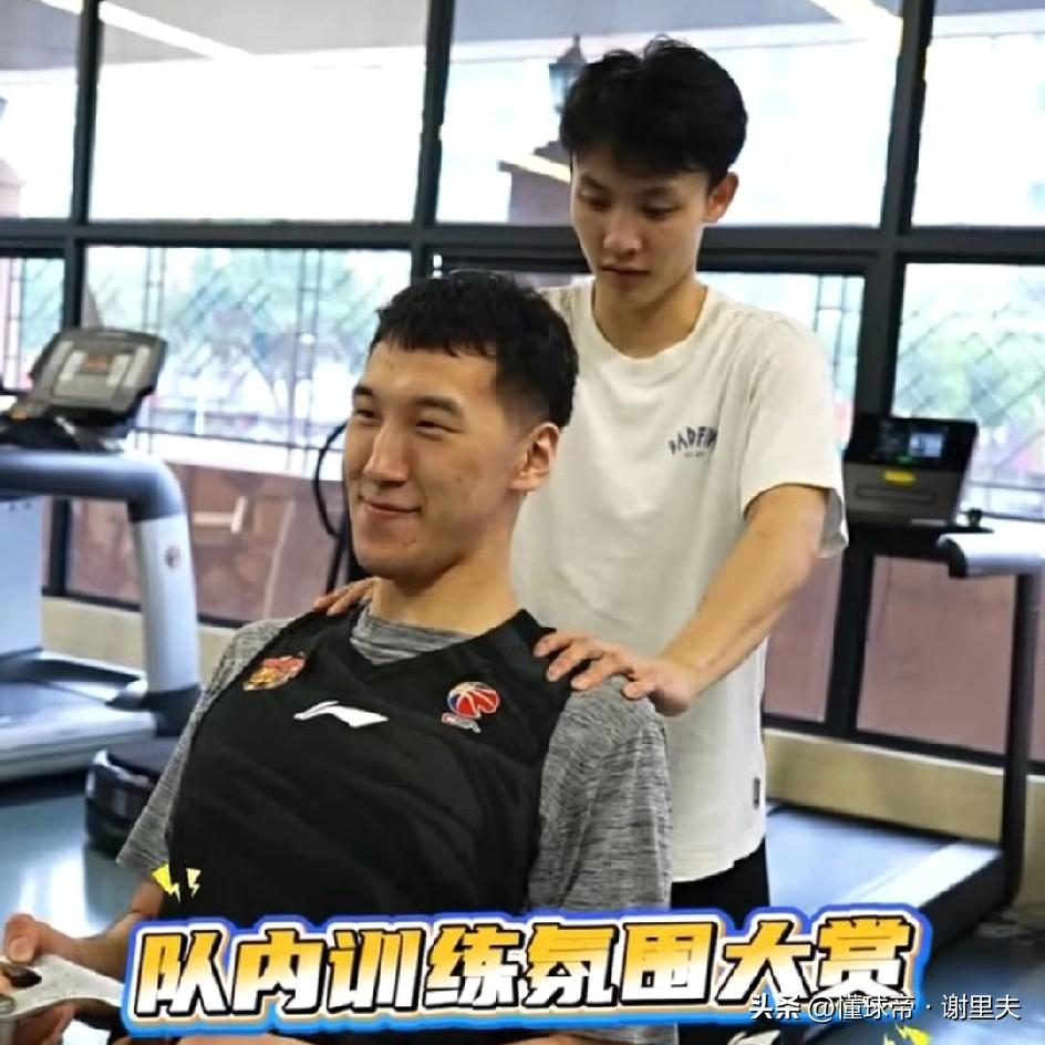 作为中国男篮20年老球迷，我第一次见证国家队没有广东球员也能赢球的情况发生，恕我