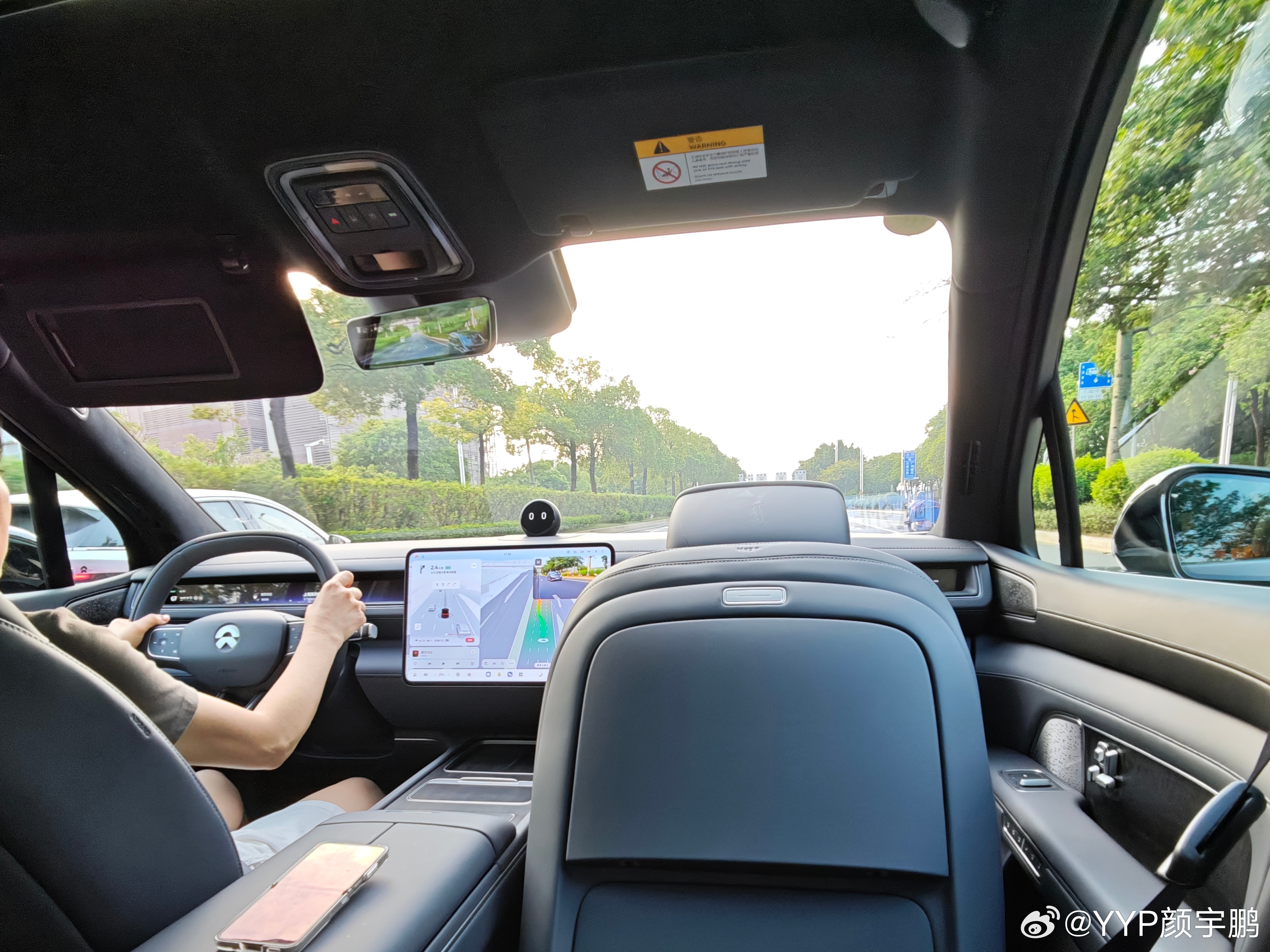 这样试车，不比去试驾会彻底多了[笑而不语][笑而不语][笑而不语]新ES8后排老
