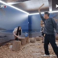 朱孝天上节目被打无限超越班没想到看个综艺还能见证“工伤现场”。朱孝天在《无限超越