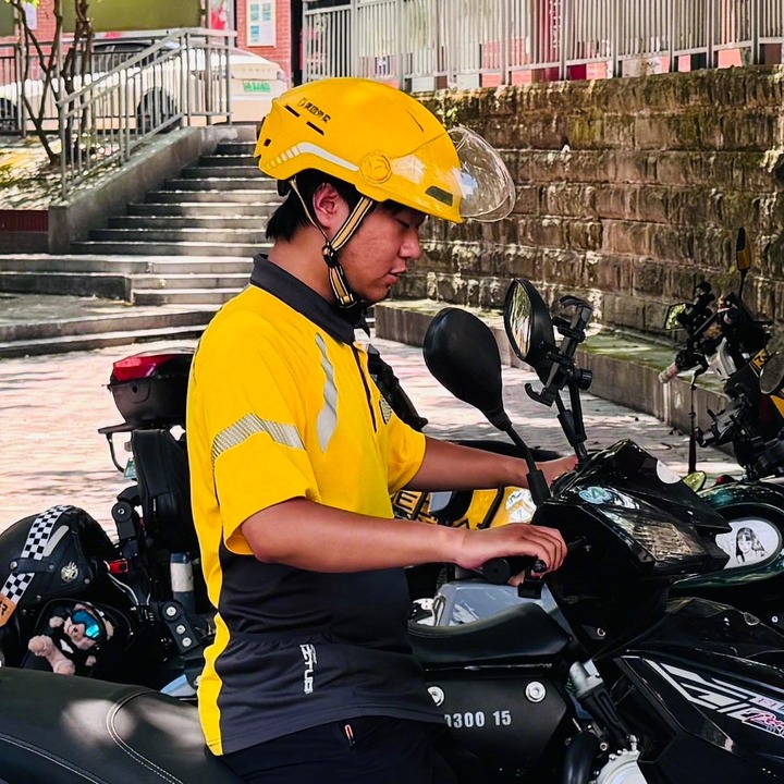 #美团京东淘宝将实行红灯停表# #北京外卖骑手等红灯将不计入时长# 【等红灯不计