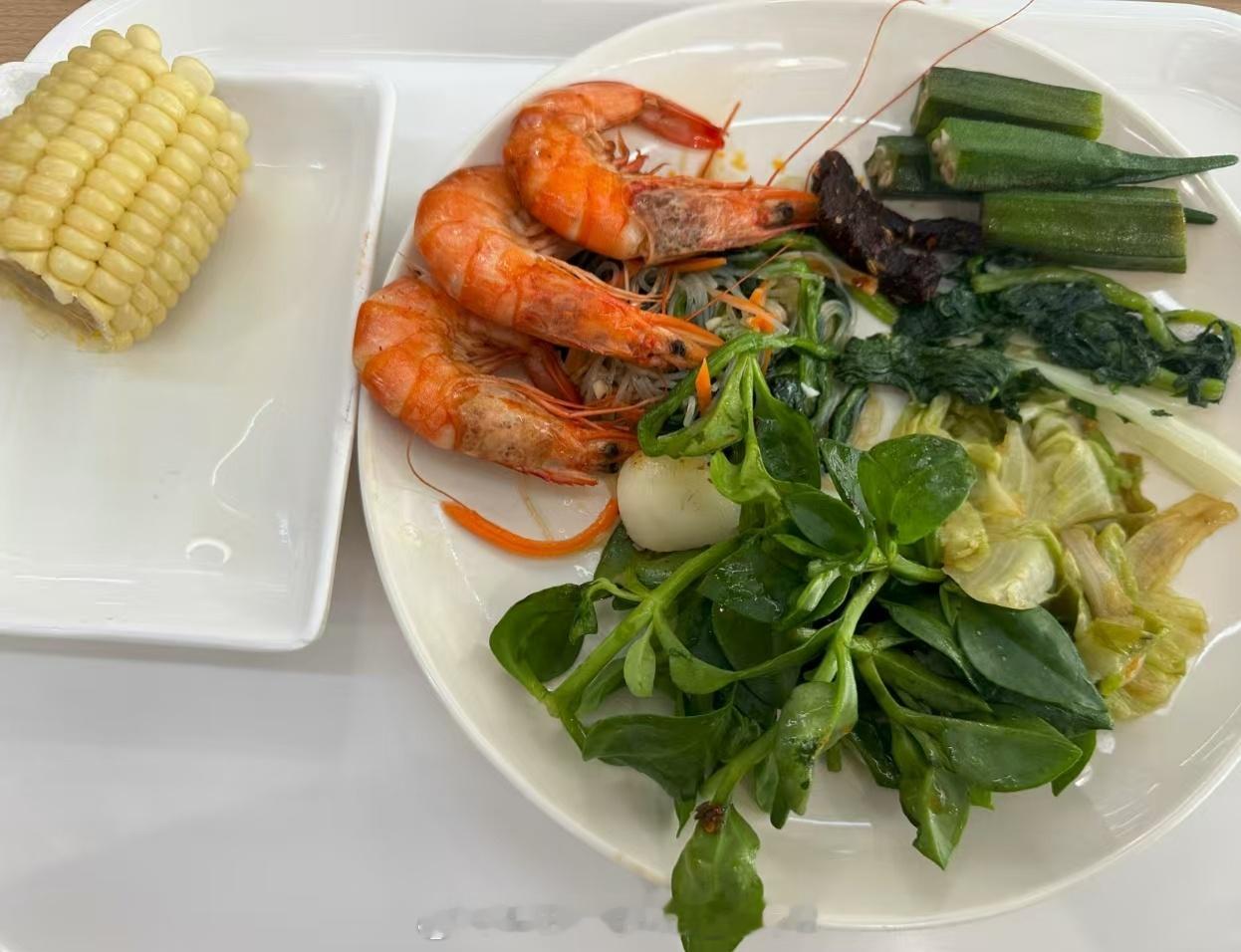 一大早的起来了整点健康的叶子菜和🦐另外🌽也适合当早点吃吧