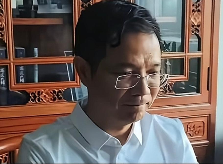 威胁找上门面不改色？律师一句“又来了” 藏着多少硬气！

律师深夜遭威胁的消息，