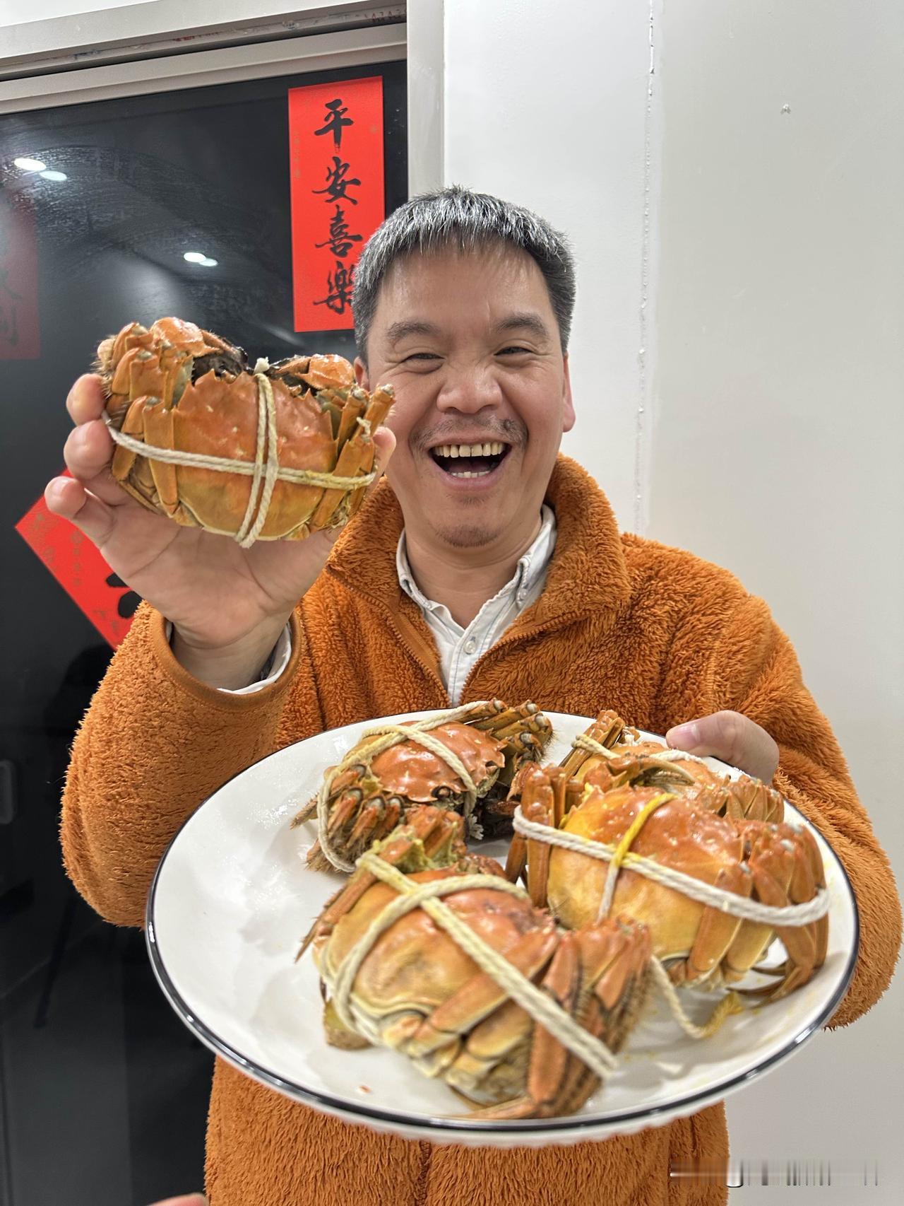 我们湖北洪湖的青泥巴大闸蟹，味道真的很纯真，有一丝丝的甘甜，没有杂味。12月18