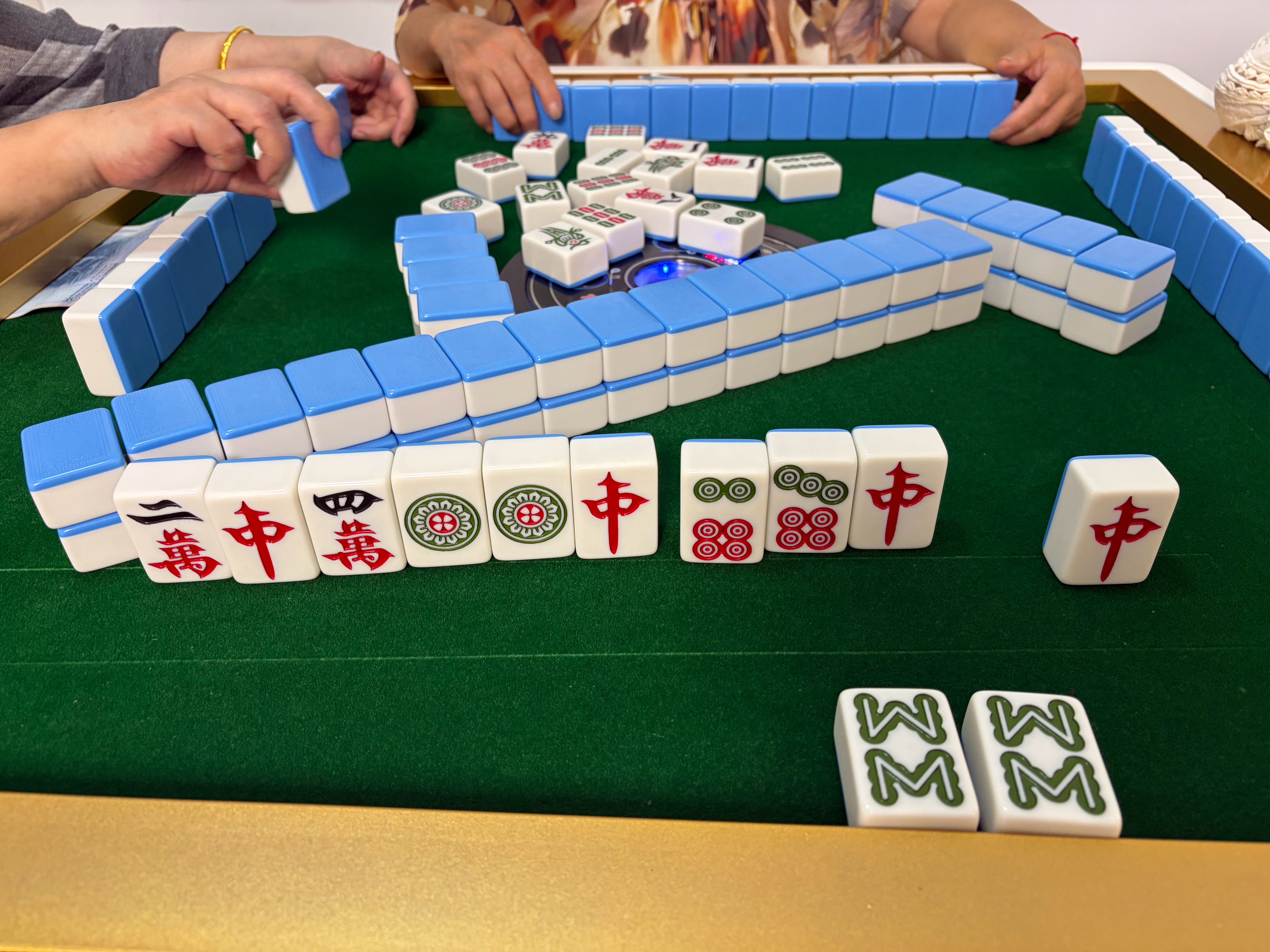 红中麻将、碰了八索 ​​​