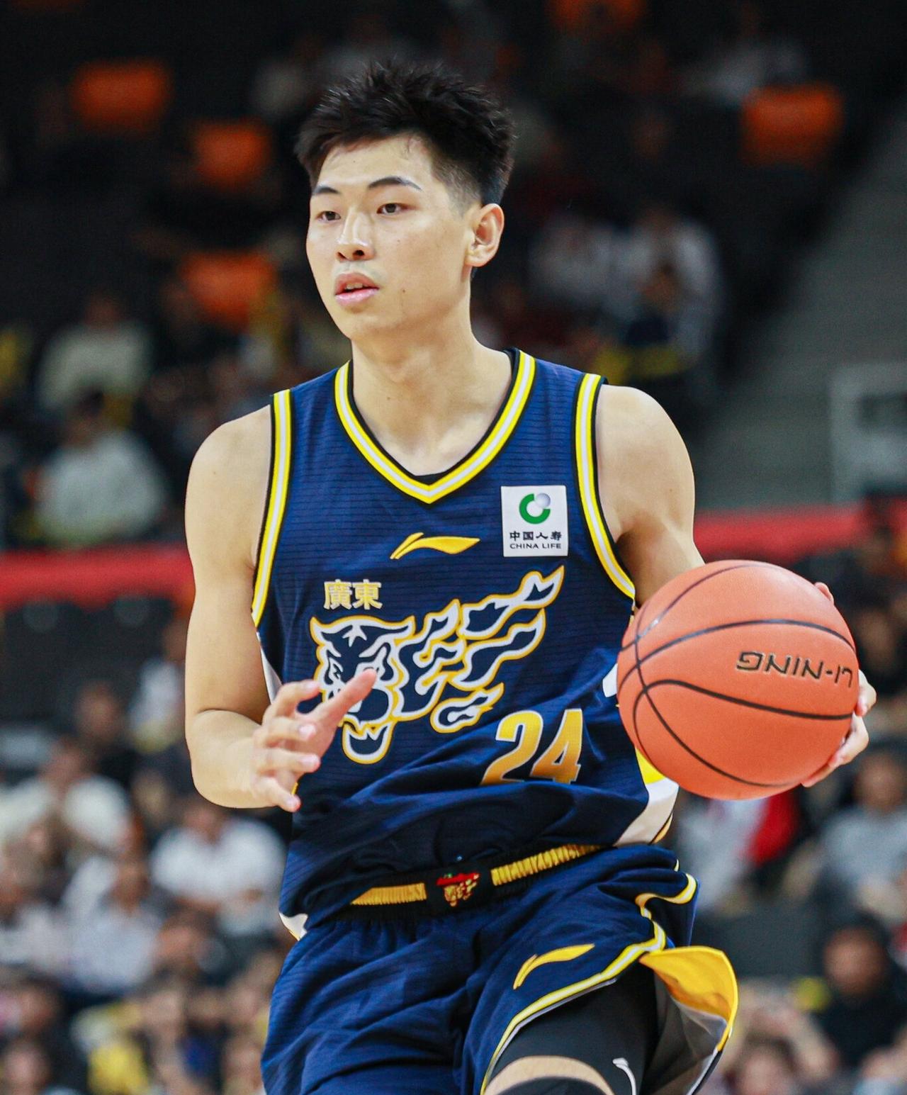 崔永熙焦博乔都受了大伤，很难恢复以前身体素质了，小崔本来就靠身体素质打球，没了爆