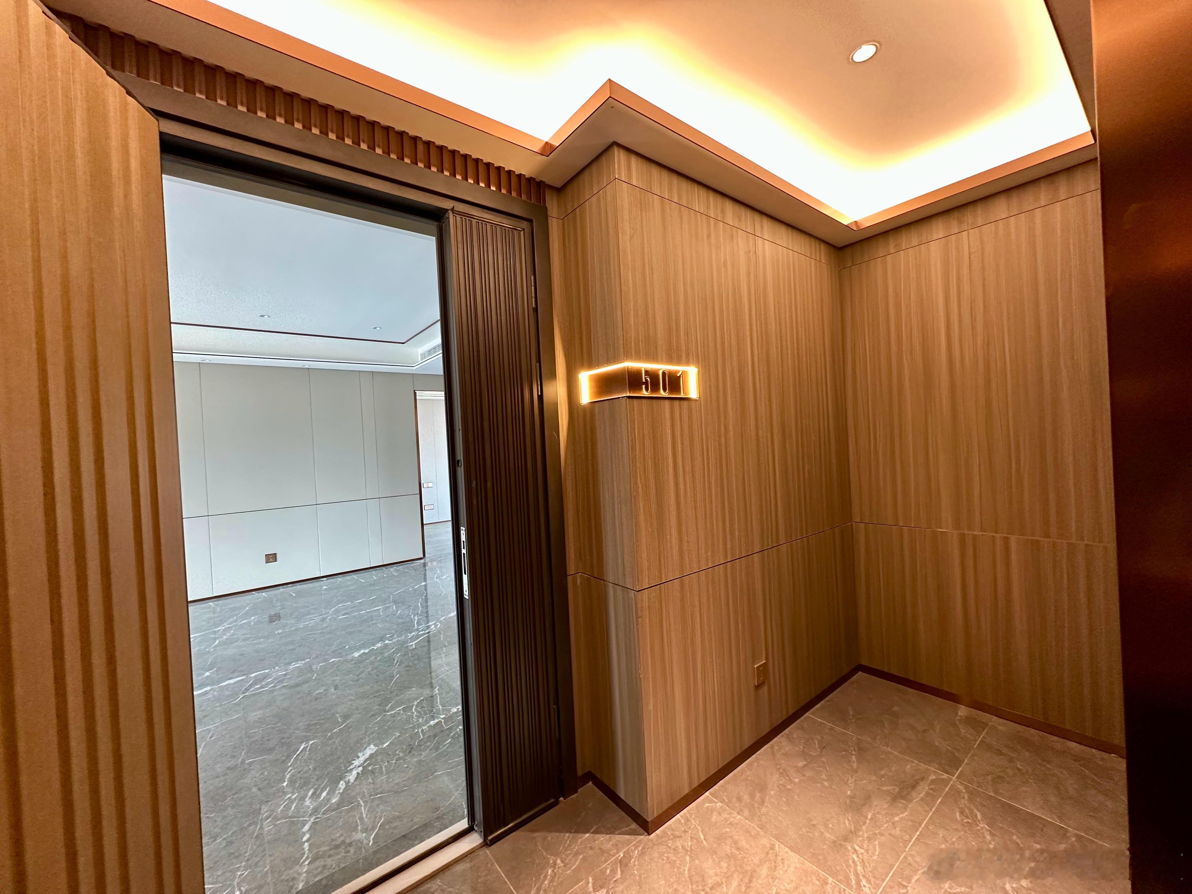 下节目看个房。最近看了几个楼盘，也挺有意思。天津生活