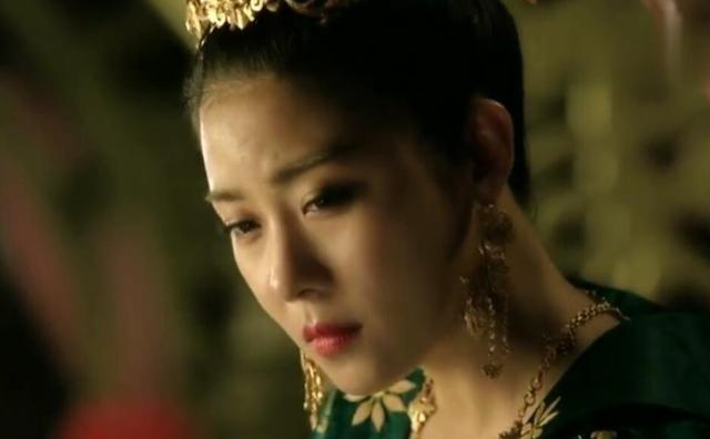 在元朝那个权力斗争激烈的年代，一位皇后居然公开拒绝让自家儿子登基，这事听起来匪夷